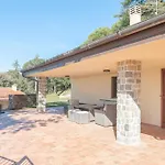 Piscina La Trinita 빌라 *