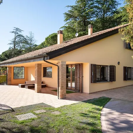 Piscina La Trinita ヴィラ *