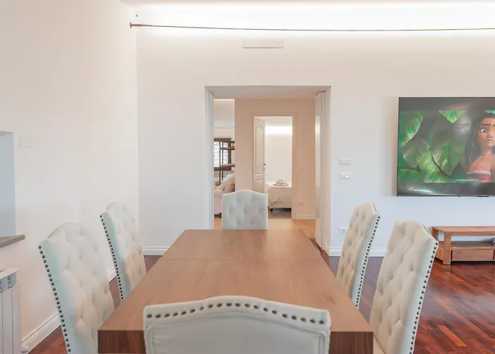 Piscina La Trinita * コルチャーノ