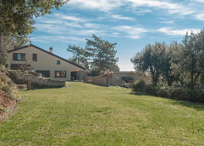 ヴィラ Piscina La Trinita コルチャーノ