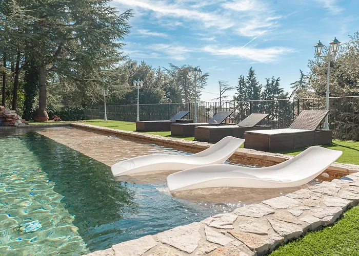 Piscina La Trinita ヴィラ