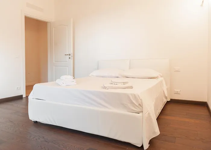 Piscina La Trinita * コルチャーノ