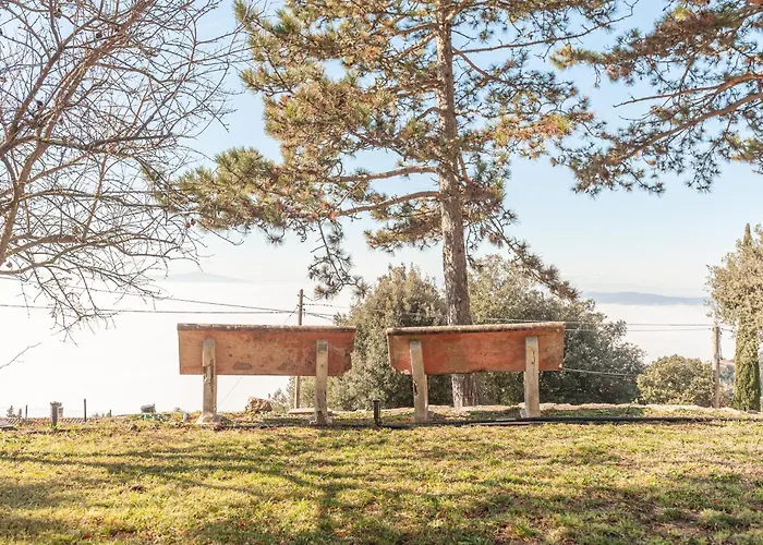 Piscina La Trinita * コルチャーノ