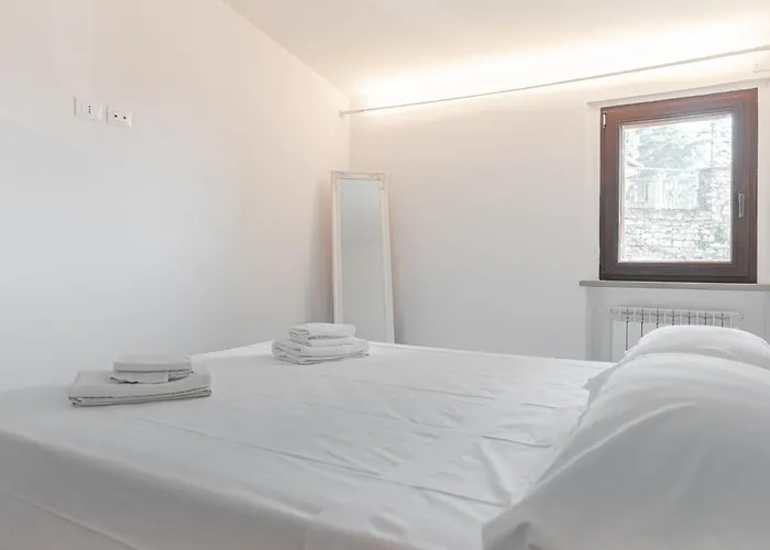 ヴィラ Piscina La Trinita