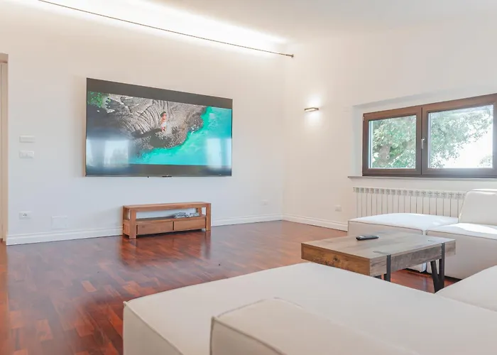 ヴィラ Piscina La Trinita *