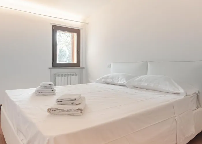 ヴィラ Piscina La Trinita