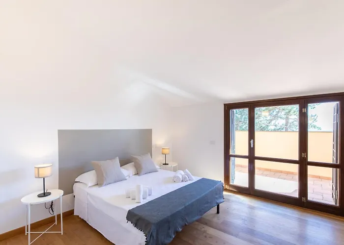 Piscina La Trinita * コルチャーノ