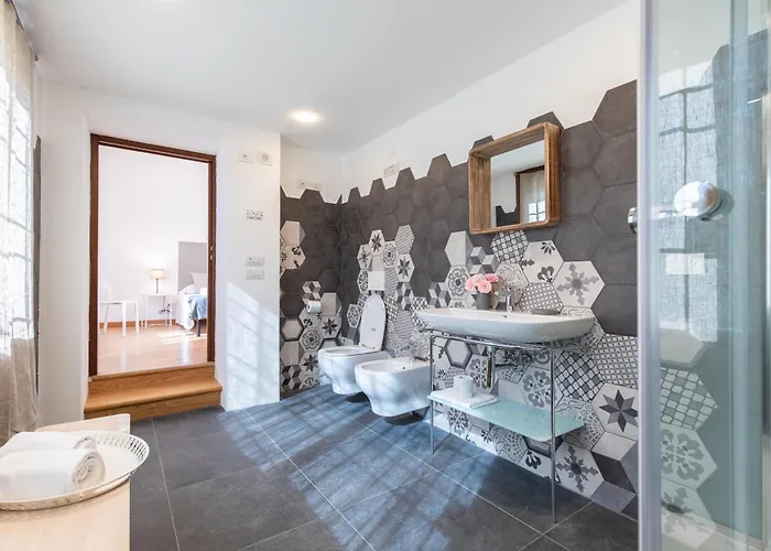 ヴィラ Piscina La Trinita *