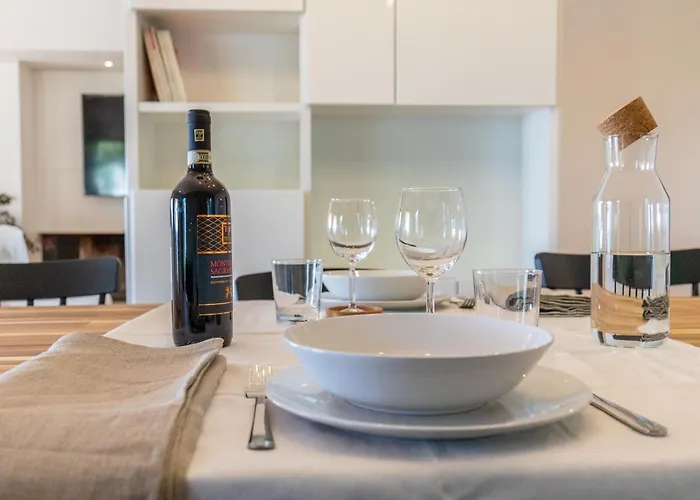 ヴィラ Piscina La Trinita コルチャーノ