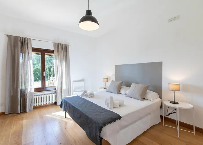 ヴィラ Piscina La Trinita コルチャーノ