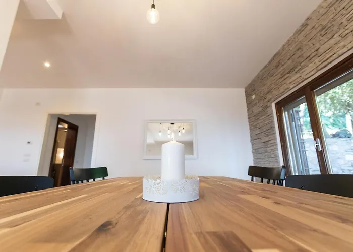 ヴィラ Piscina La Trinita